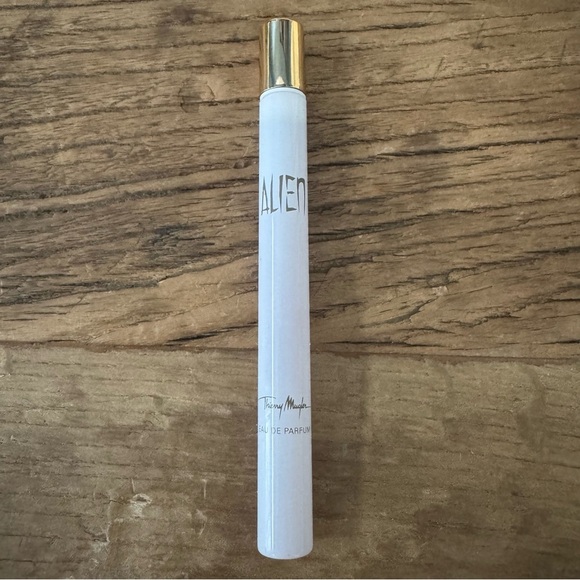 SOUGHT AFTER OLD FORMULA Thierry Mugler Alien Rollerball EDP ~ NEW ~ .23oz - Picture 2 of 3